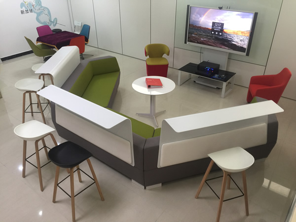 Singapore office furniture